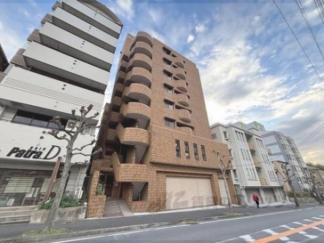 インペリアル東生駒外観写真1