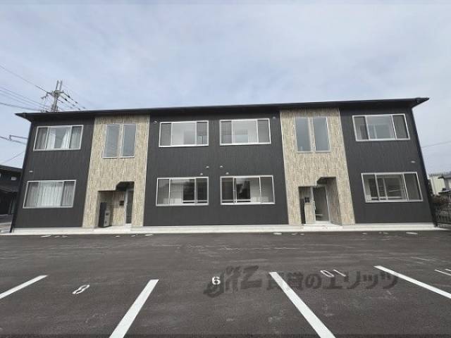 GROVE NOA外観写真1