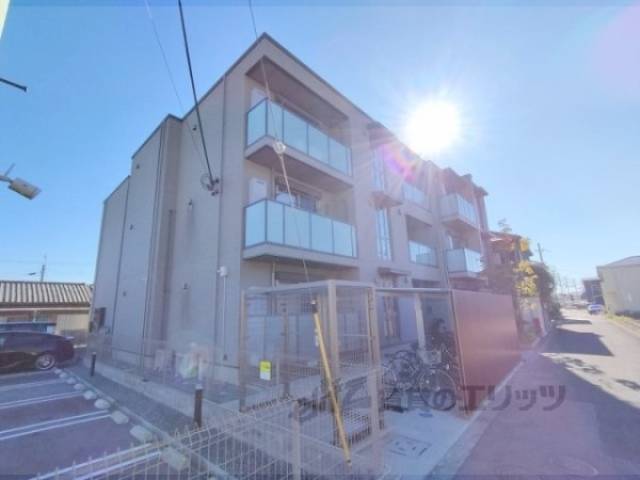 シャーメゾンアリビオ外観写真3