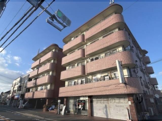 レオハイム春日山外観写真3