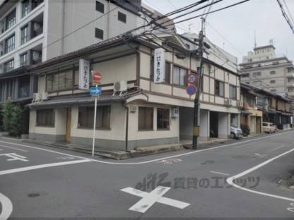 西洞院通姉小路町家（きたつみ）外観写真1