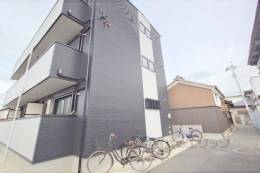 ステディ八戸の里外観写真