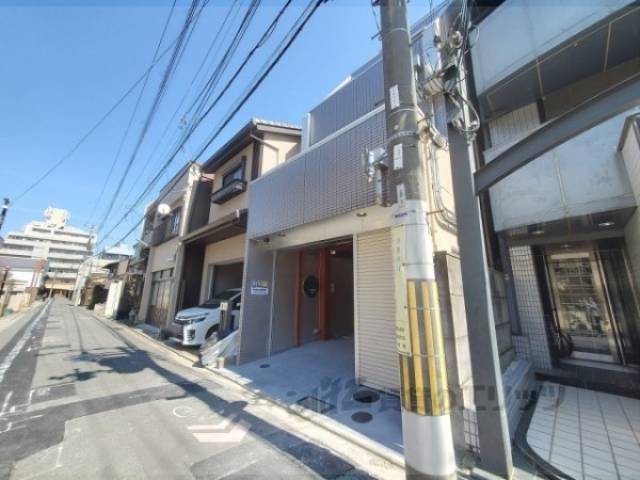 ＫＡＲＡＳＵＭＡ　ＳＴＥＰｓ外観写真3