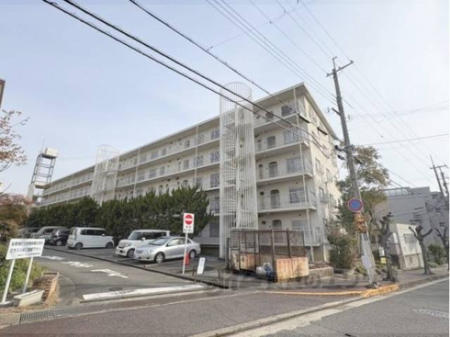 帝塚山ガーデンハイツ１号棟外観写真1