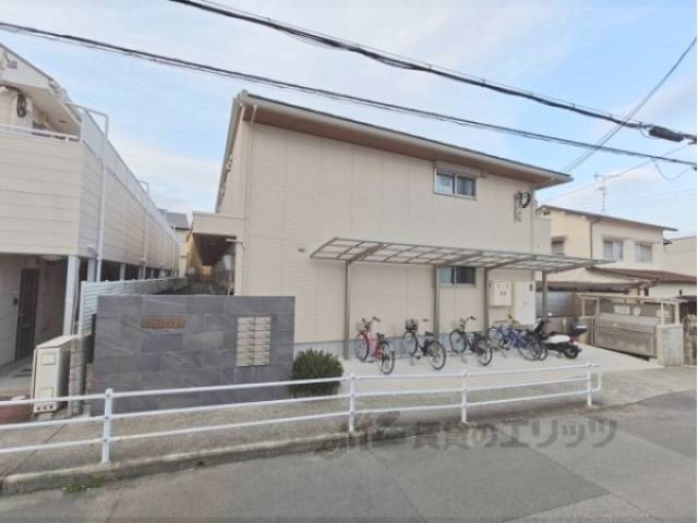 リベルテ逆瀬川外観写真1