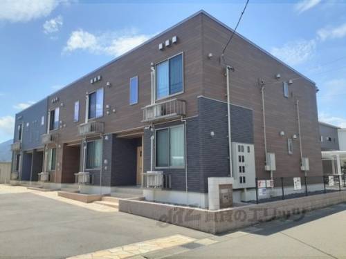 西敦賀駅より徒歩16分 築4年3ヶ月 2階建の賃貸物件