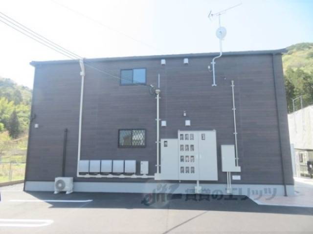 ゼファー・ガーデン外観写真2