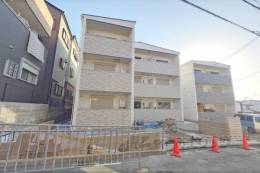 フォレストクリエオーレ枚岡弐番館外観写真