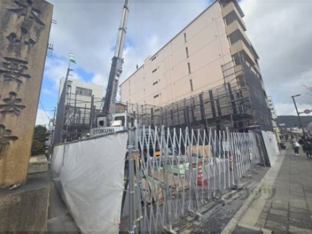 シャーメゾン三条東山外観写真1