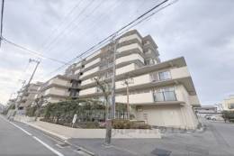 ルネ墨染外観写真