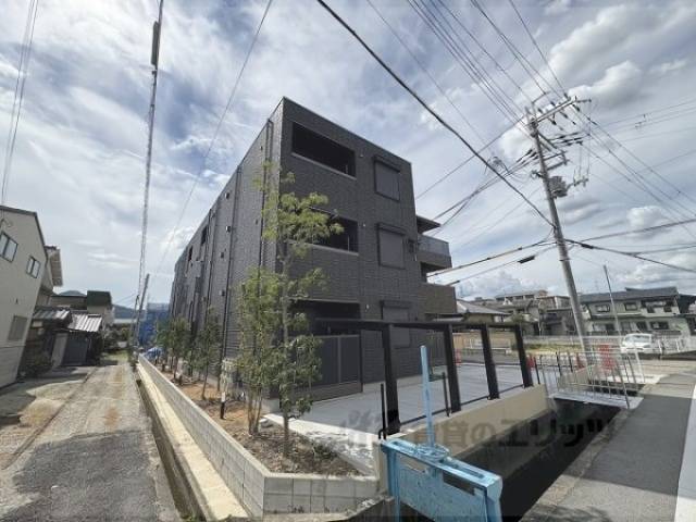 シャーメゾン　香芝　ワイケイ外観写真2