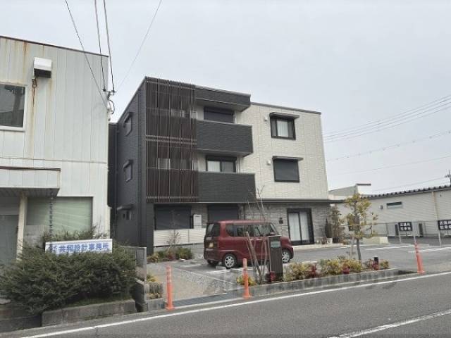 グランロシェーY外観写真1