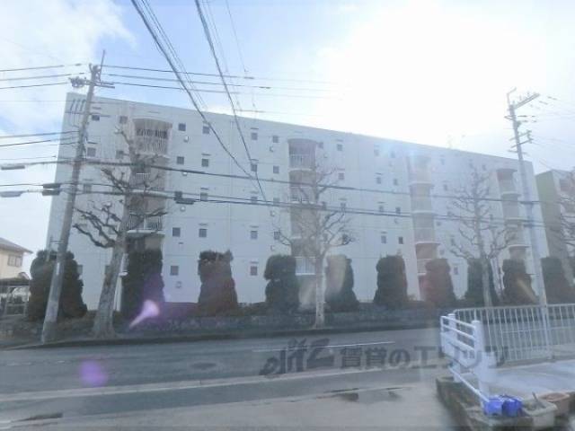 嵐山ロイアルハイツ１号棟外観写真1