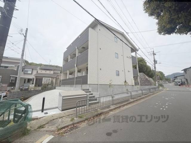 ジーメゾン小栗栖クレフィエ外観写真3