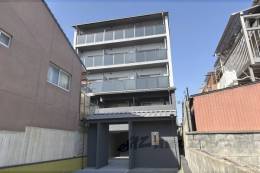 アドバンス京都烏丸町外観写真