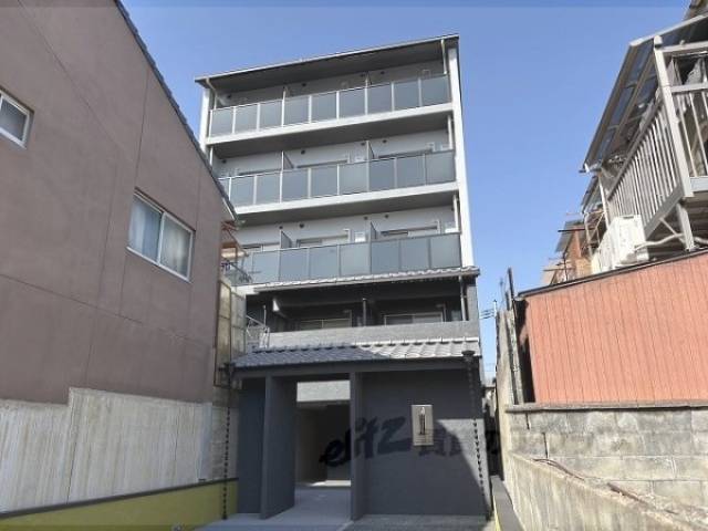 アドバンス京都烏丸町外観写真1