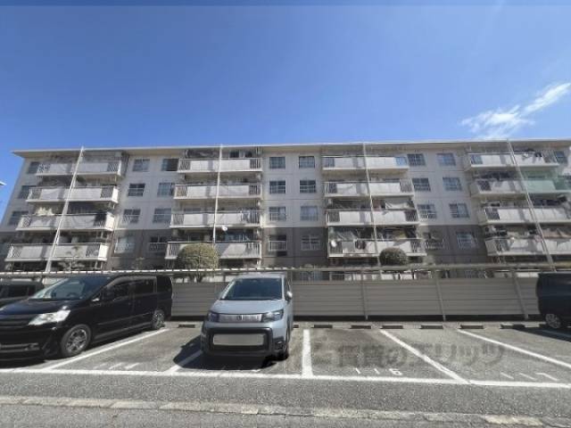 伊丹鴻池第4団地４号棟外観写真3