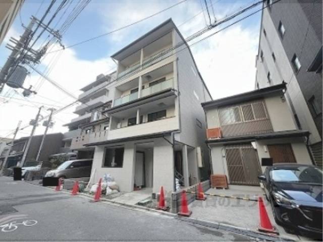 アドバンスコート四条堀川外観写真1