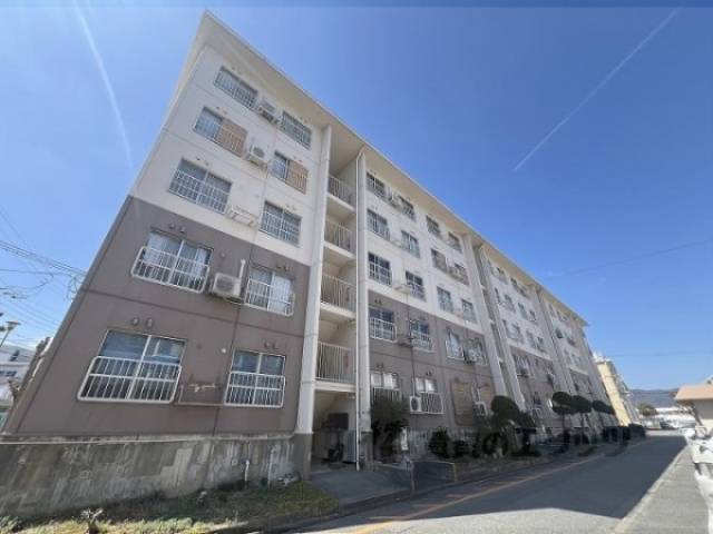 伊丹鴻池第2団地3号棟外観写真1