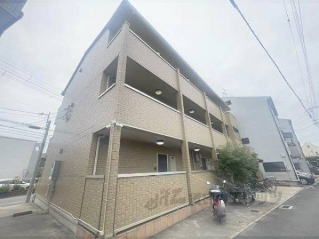 メゾングリスィーヌ外観写真3