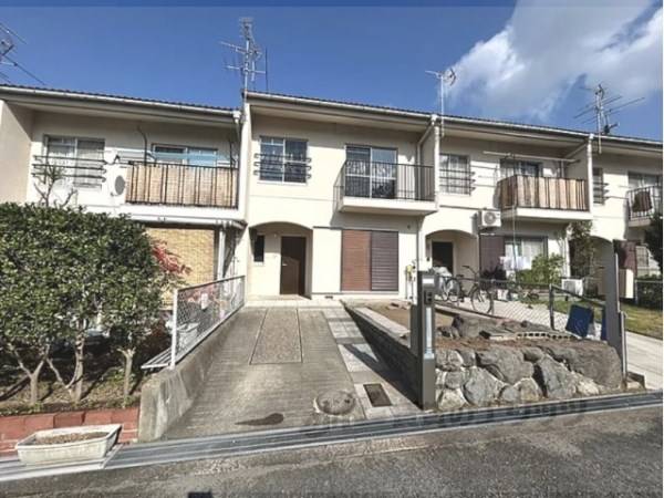 180180の外観写真