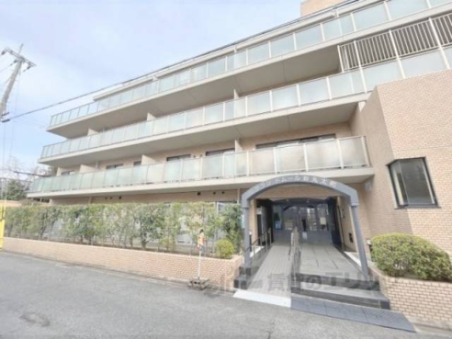 グラン・ドムール新丸太町外観写真1