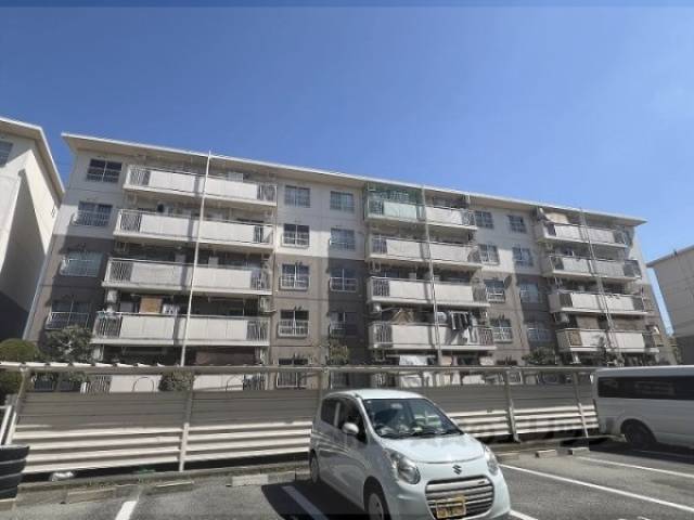 伊丹鴻池第２団地2号棟外観写真1