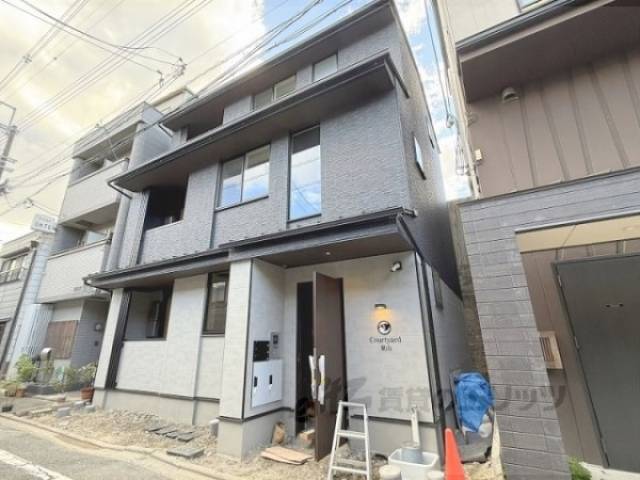 Ｃｏｕｒｔｙａｒｄ東山外観写真2