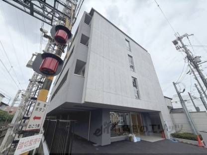 ソフィア墨染駅前外観写真1
