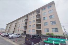 フラワリータウン生駒Ｂ棟外観写真