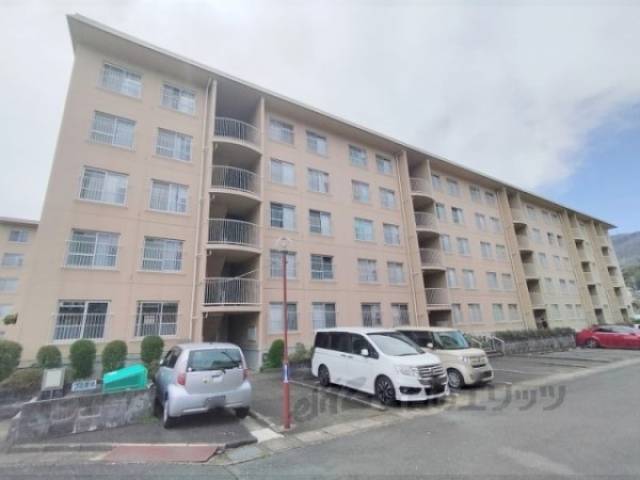 フラワリータウン生駒Ｂ棟外観写真3