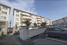 伊丹鴻池第4団地5号棟外観写真