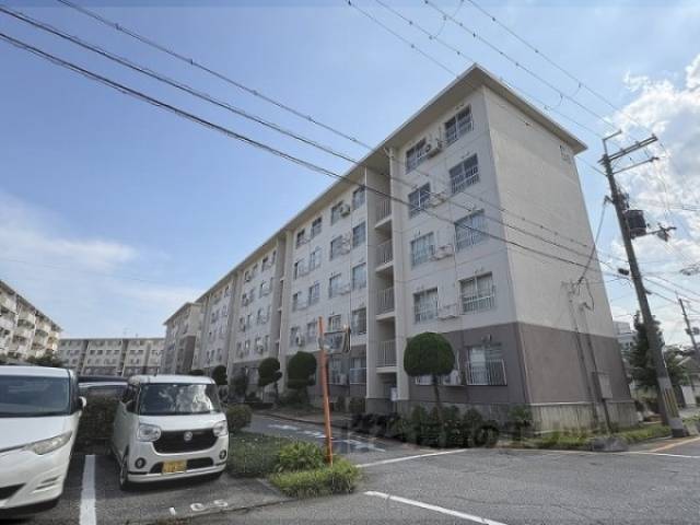 伊丹鴻池第4団地6号棟外観写真3