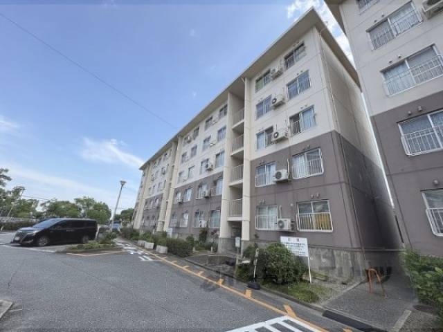 伊丹鴻池第6団地9号棟外観写真3