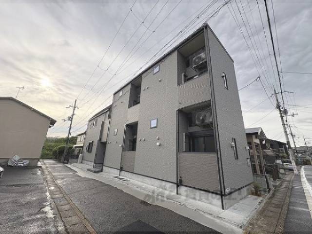 淀ヒルズ外観写真1