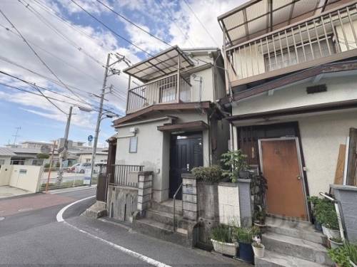 高田市駅より徒歩14分 築54年6ヶ月 2階建の賃貸物件