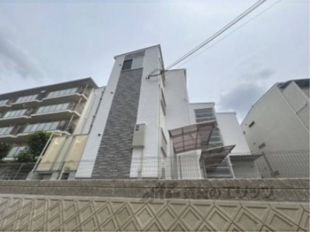 クリエオーレ藤阪東町２外観写真2