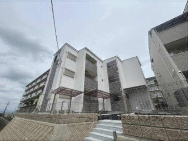 クリエオーレ藤阪東町２外観写真3