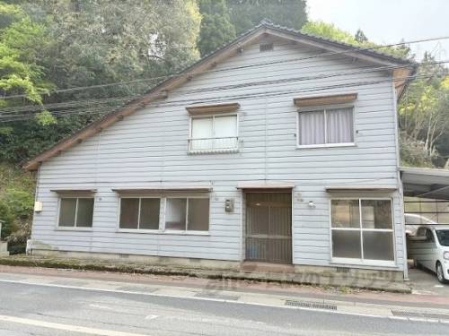 峰山駅より徒歩32分 築44年11ヶ月 2階建の賃貸物件