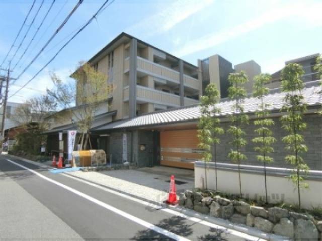 プレミスト京都烏丸鞍馬口外観写真1