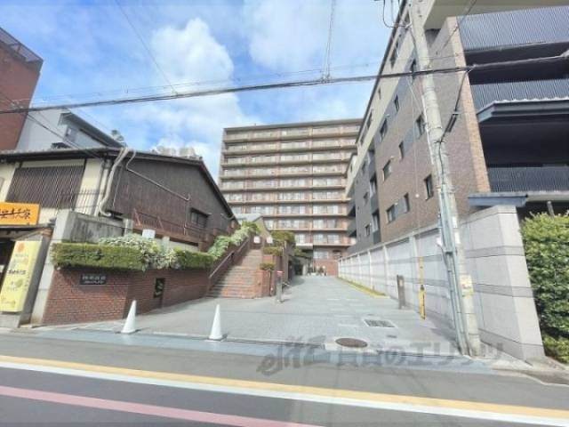 四条高倉スカイハイツ外観写真1