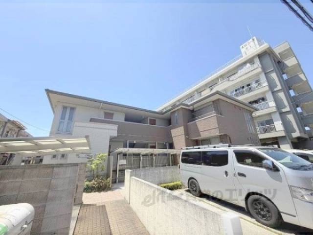 シャーメゾンクローバー外観写真3