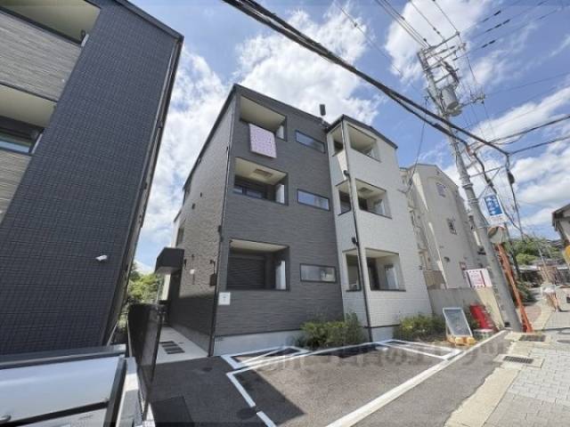 ＲＥＧＩＥＳ清荒神１外観写真2