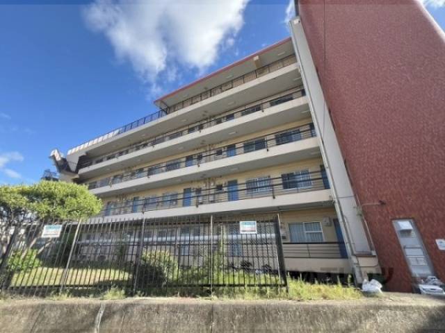 芳栄ハイツ外観写真1