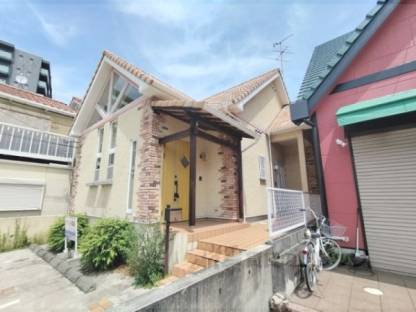 平城山店舗外観写真3