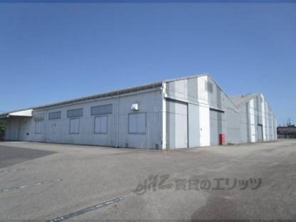 甲南町新治貸倉庫第二外観写真1