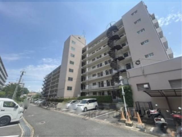 枚方ハイツ７号棟外観写真3