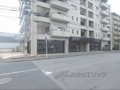 サンホワイト葛野（テナント）外観写真3
