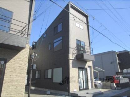 LAスクエアWEST1号館外観写真2
