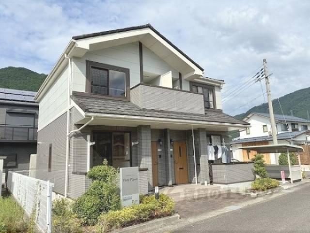 ホワイトピジョン外観写真2